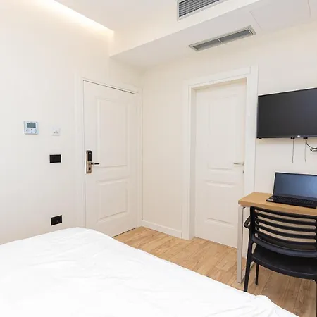 Champagne, Vlore Bay Отель типа 