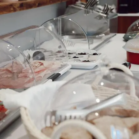 Champagne, Vlore Bay