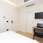 Champagne, Vlore Bay Nocleg ze śniadaniem 4*