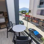 Champagne, Vlore Bay Radhimë