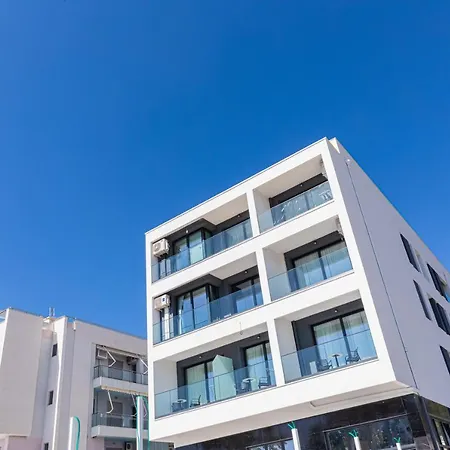 Champagne, Vlore Bay فندق مبيت وإفطار 4*