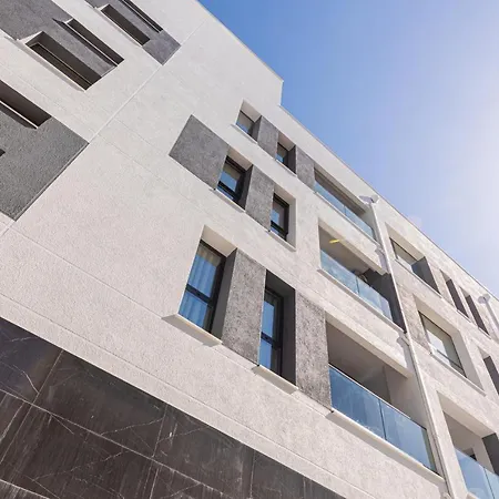 Champagne, Vlore Bay לינה וארוחת בוקר Radhimë