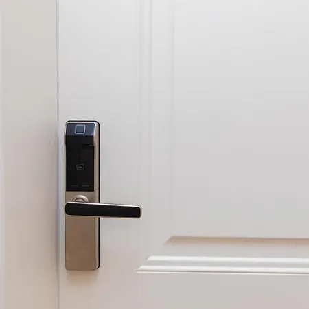 Champagne, Vlore Bay 4* Radhimë