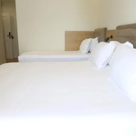 Champagne, Vlore Bay Bed & Breakfast Radhime