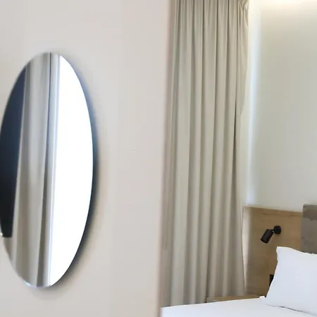 Champagne, Vlore Bay Bed & Breakfast