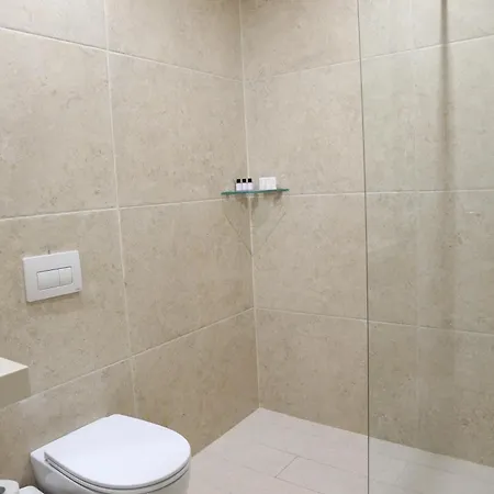 Champagne, Vlore Bay Bed & Breakfast 4*