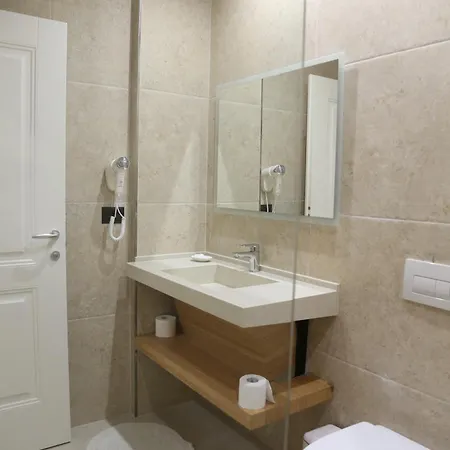 Bed & Breakfast Champagne, Vlore Bay Radhimë