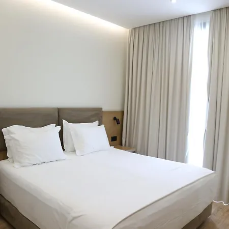 Bed & Breakfast Champagne, Vlore Bay