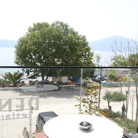 Bed & Breakfast Champagne, Vlore Bay *