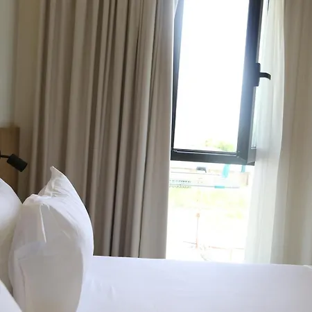 Bed & Breakfast Champagne, Vlore Bay