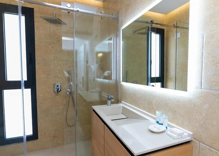 לינה וארוחת בוקר Champagne, Vlore Bay Radhimë