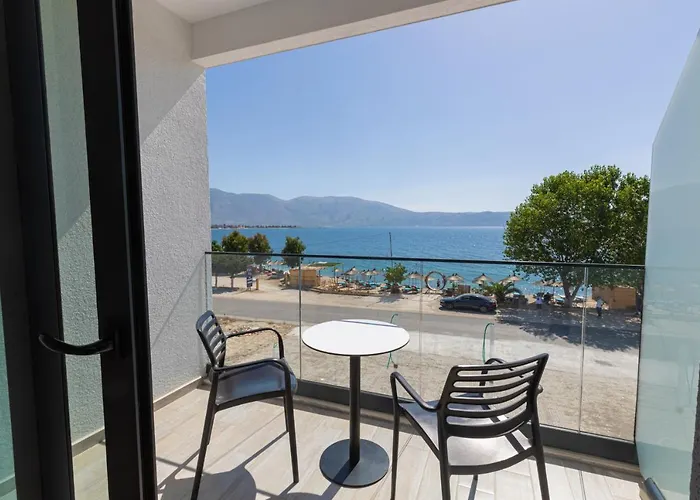 Champagne, Vlore Bay Radhimë