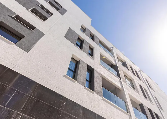 Champagne, Vlore Bay לינה וארוחת בוקר Radhimë