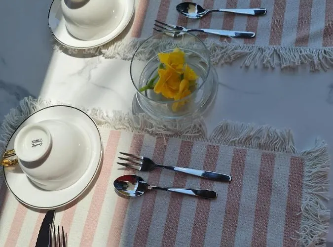 住宿加早餐酒店 Champagne, Vlore Bay