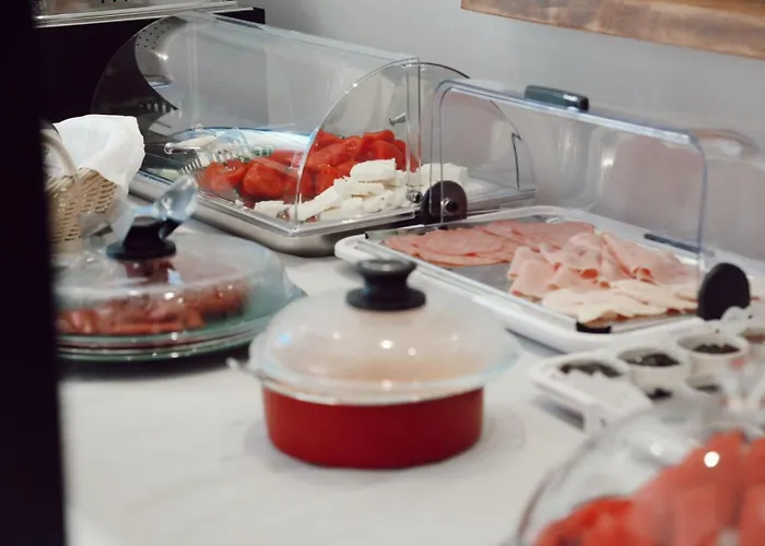 Champagne, Vlore Bay לינה וארוחת בוקר 4*