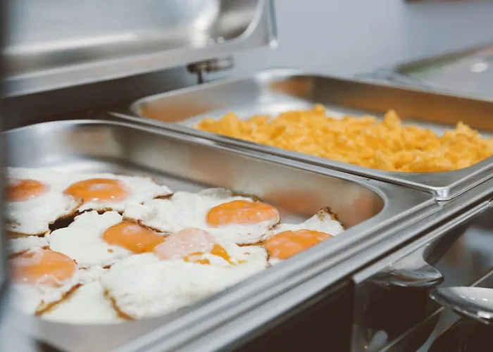 Champagne, Vlore Bay 4*