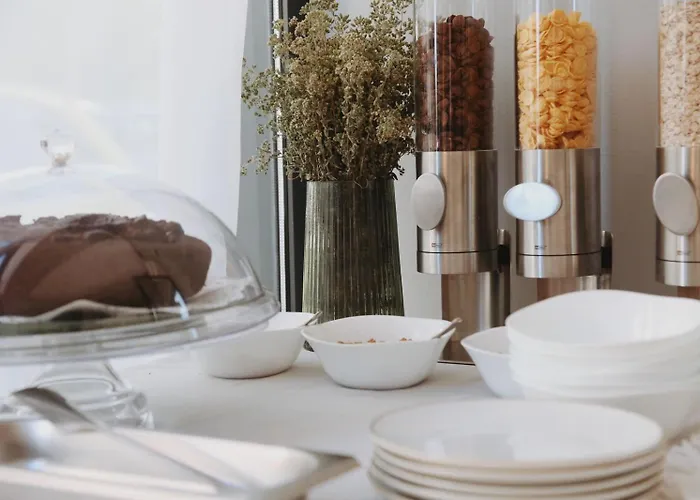 Champagne, Vlore Bay 4* Radhimë