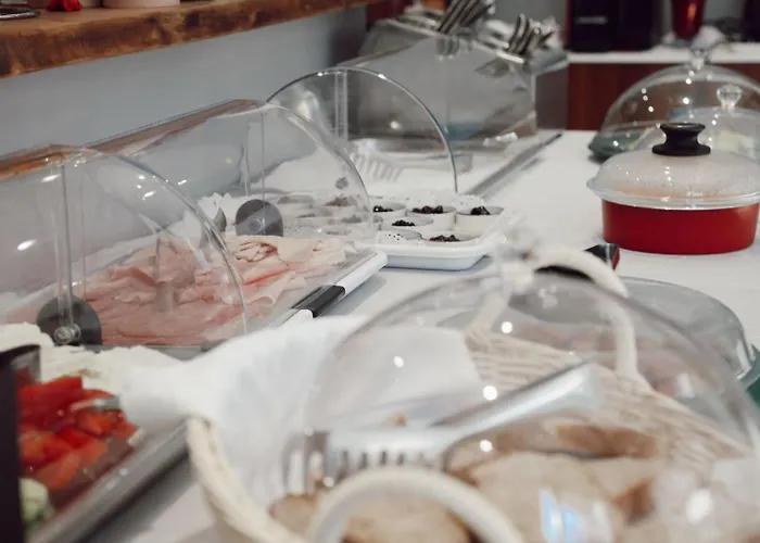 Champagne, Vlore Bay